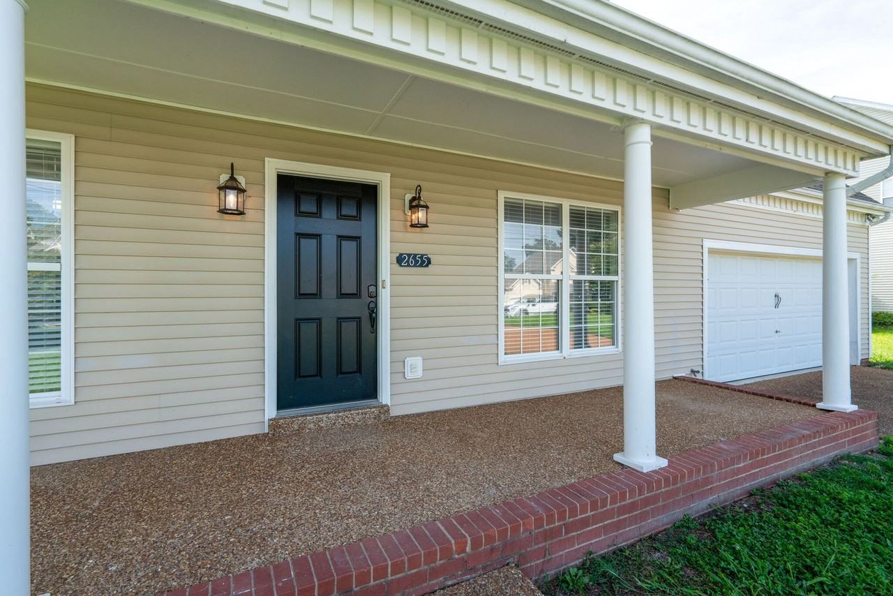 2655 Hansford Dr - Photo 4 of 26