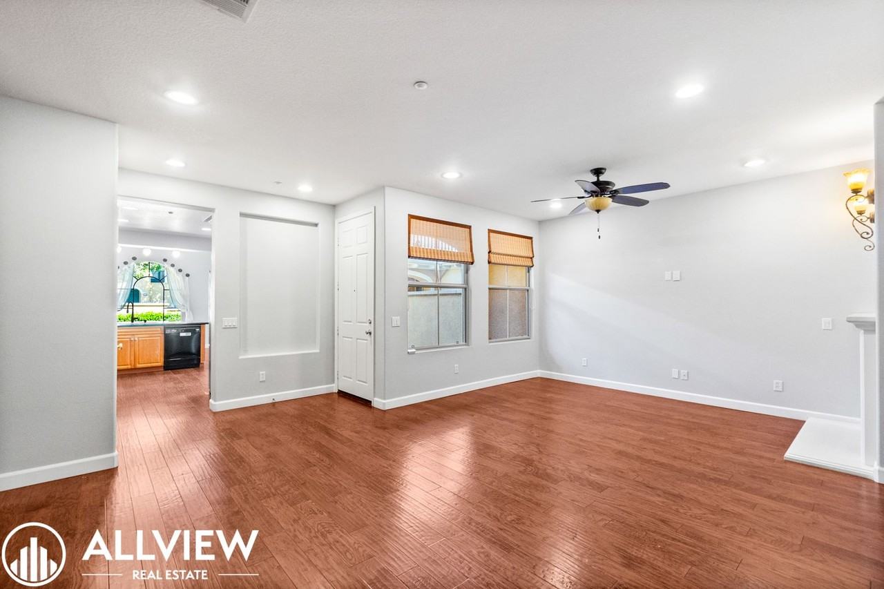 116 Chantilly - Photo 2 of 31