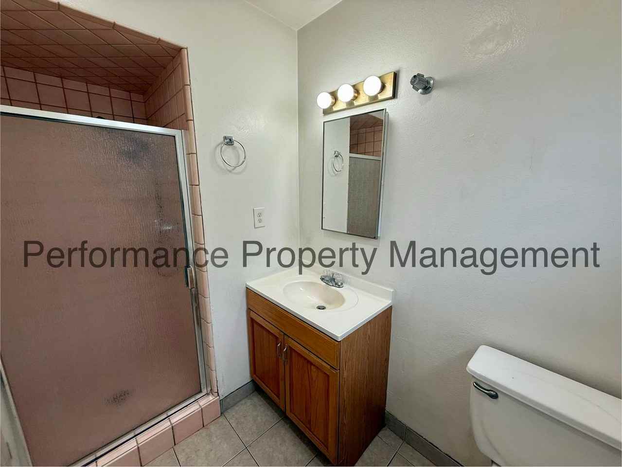 3812 Grissom St - Photo 7 of 17