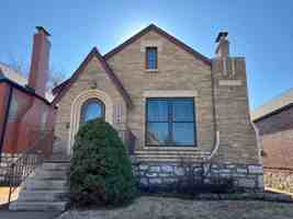 featured image of 5748 Tholozan Ave