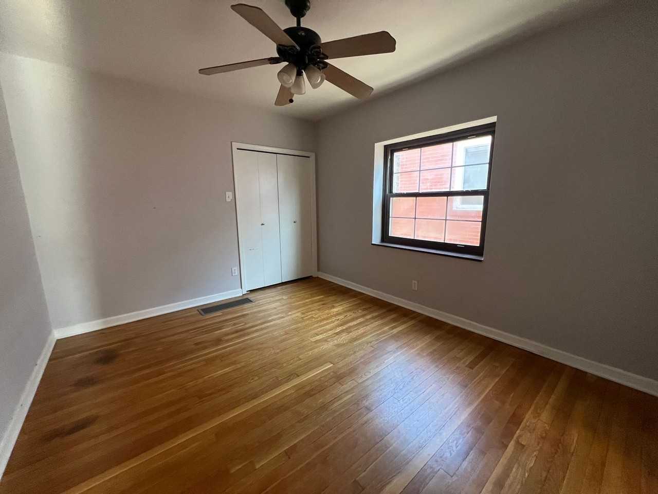 5748 Tholozan Ave - Photo 7 of 12