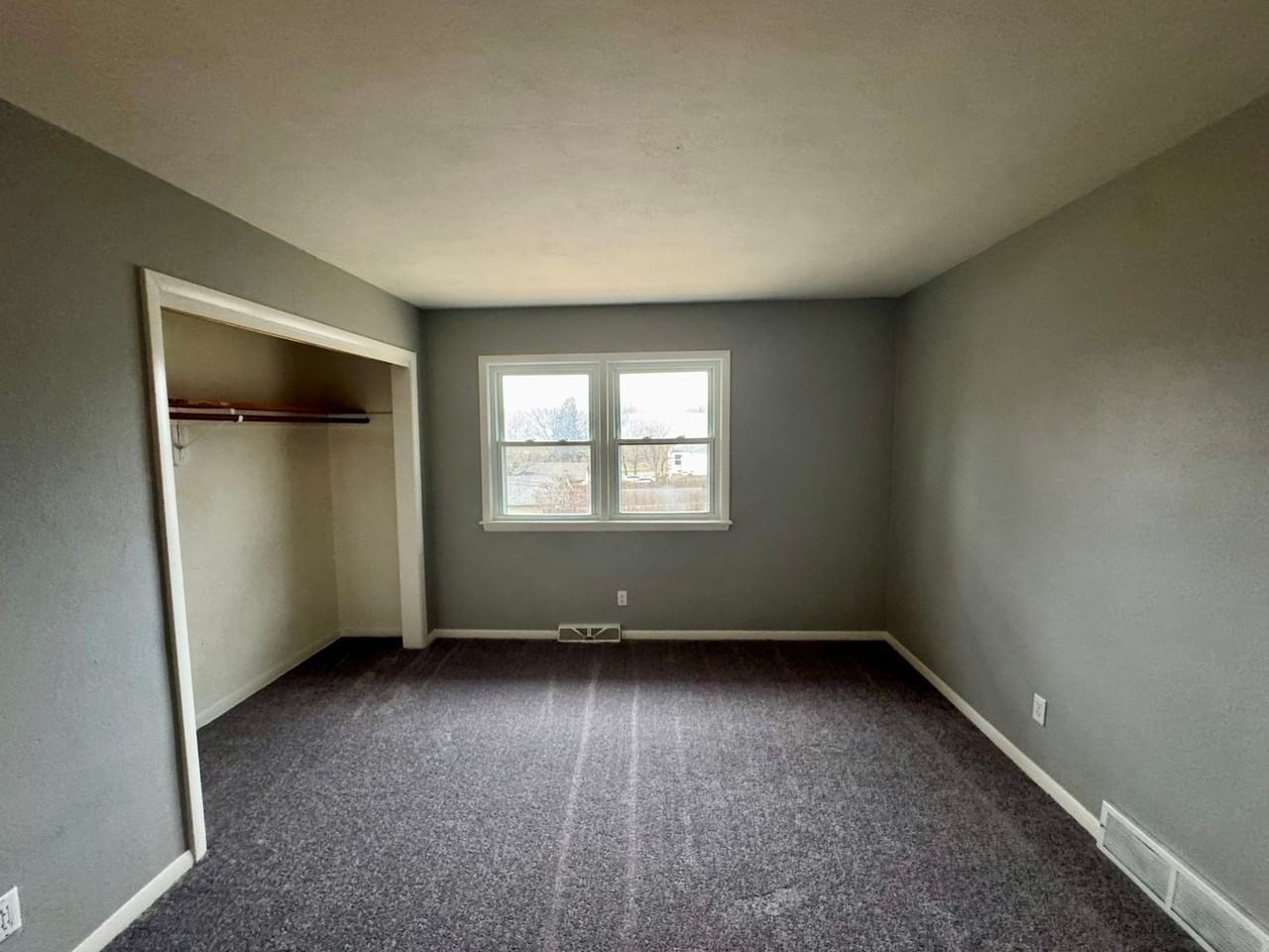 1811 13th Ave #6 - Photo 4 of 11