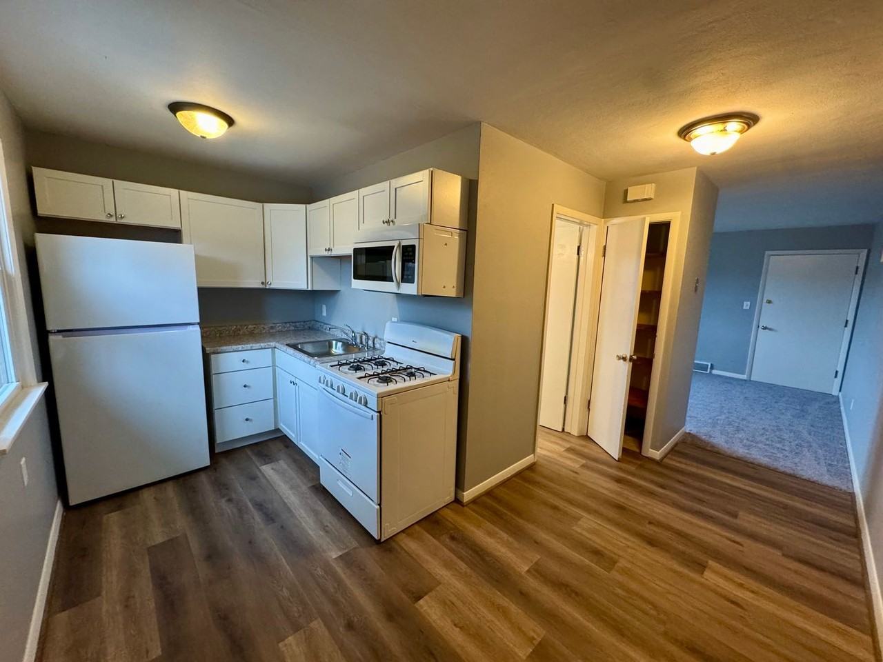 1811 13th Ave #6 - Photo 6 of 11