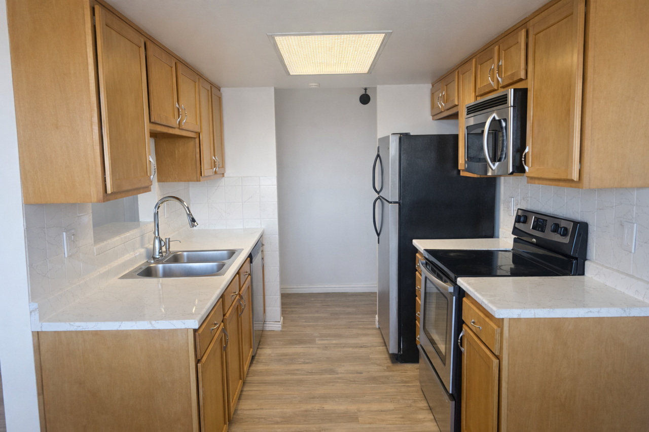 1011 S Ironton St #511 - Photo 3 of 19