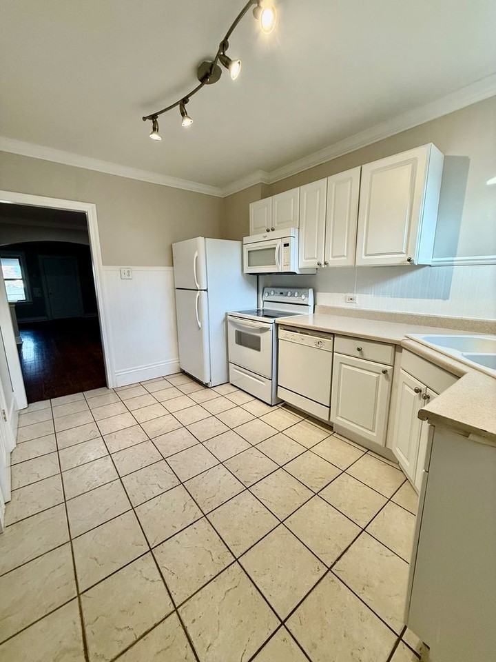 6540 Southwest Ave - Photo 5 of 14