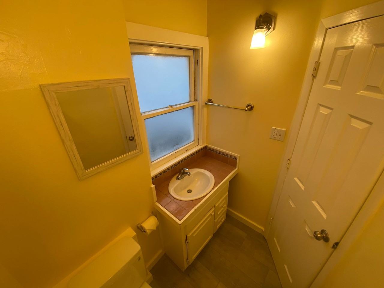 2113 Ashby Ave - Photo 5 of 30