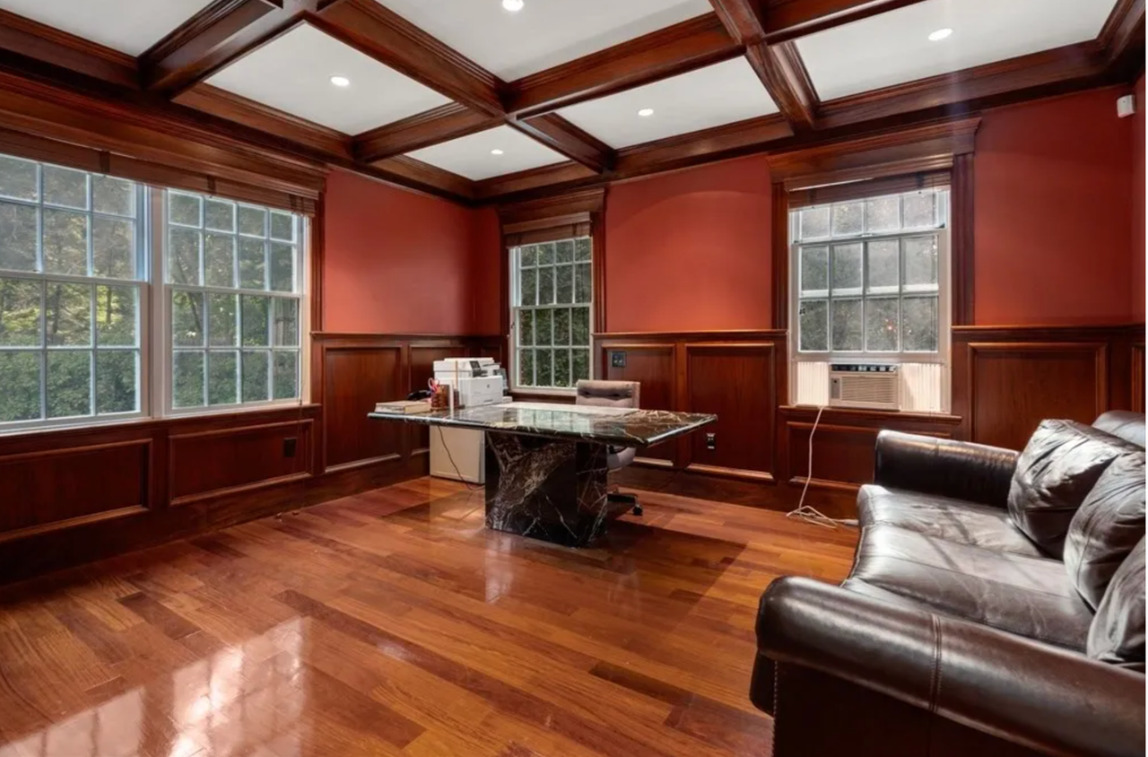 60 Forest Ave - Photo 6 of 21