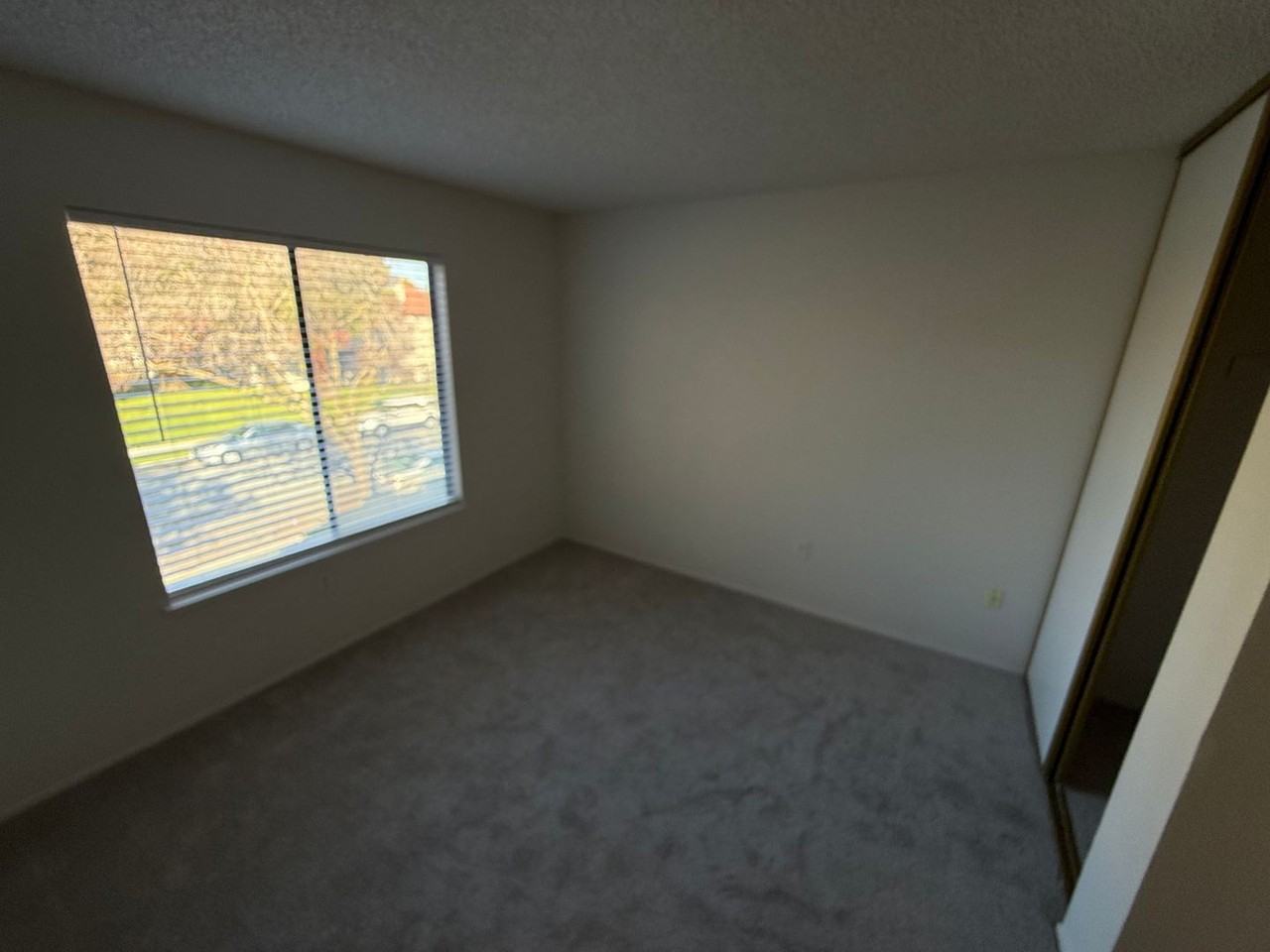 4933 Conway Ter - Photo 7 of 11