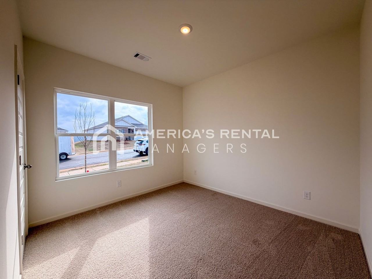 406 406 Parkway Gardens Ln - Photo 7 of 40