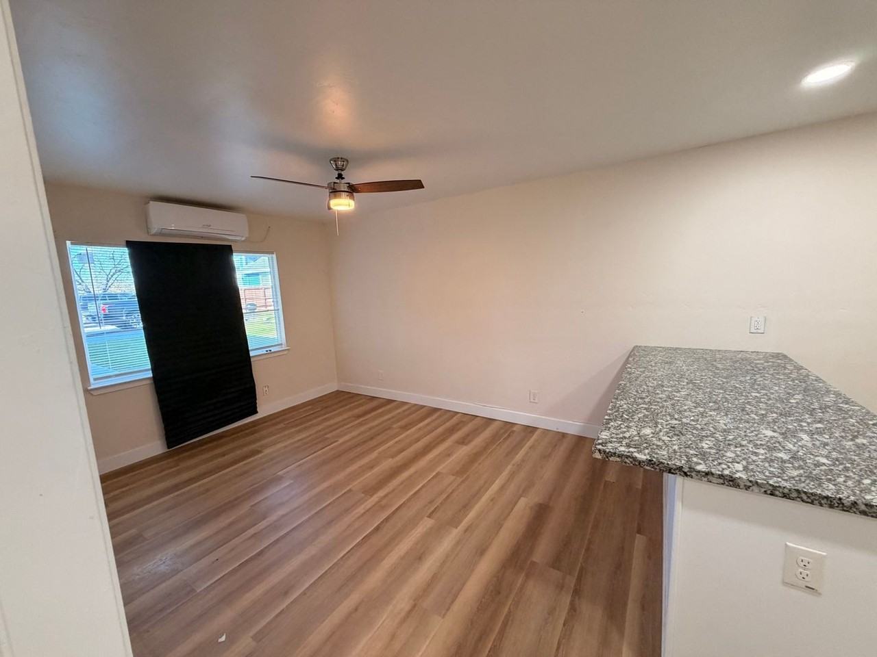 2844 Rio Linda Blvd - Photo 3 of 14