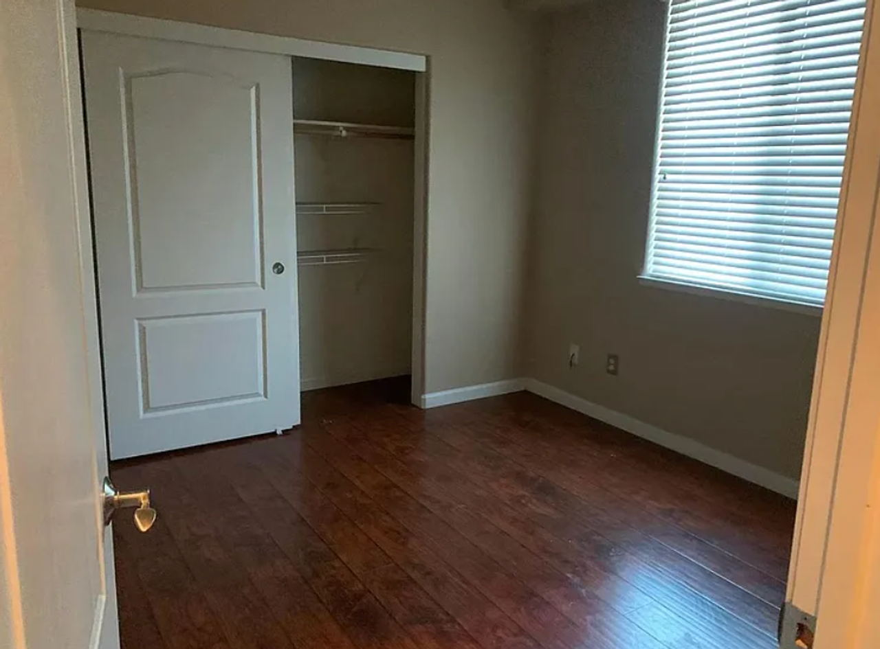 5 N Beach Pl - Photo 7 of 17