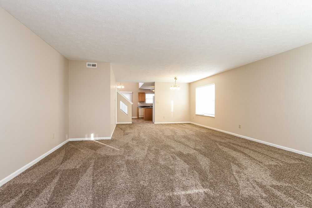 6919 N Karnes Dr - Photo 2 of 15