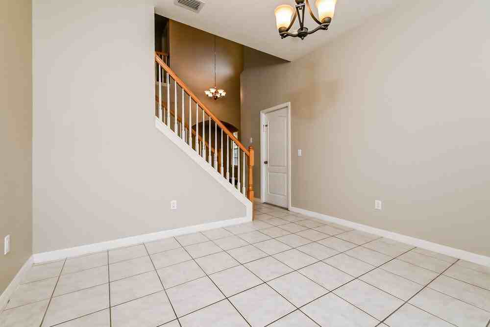 9826 White Barn Way - Photo 5 of 17