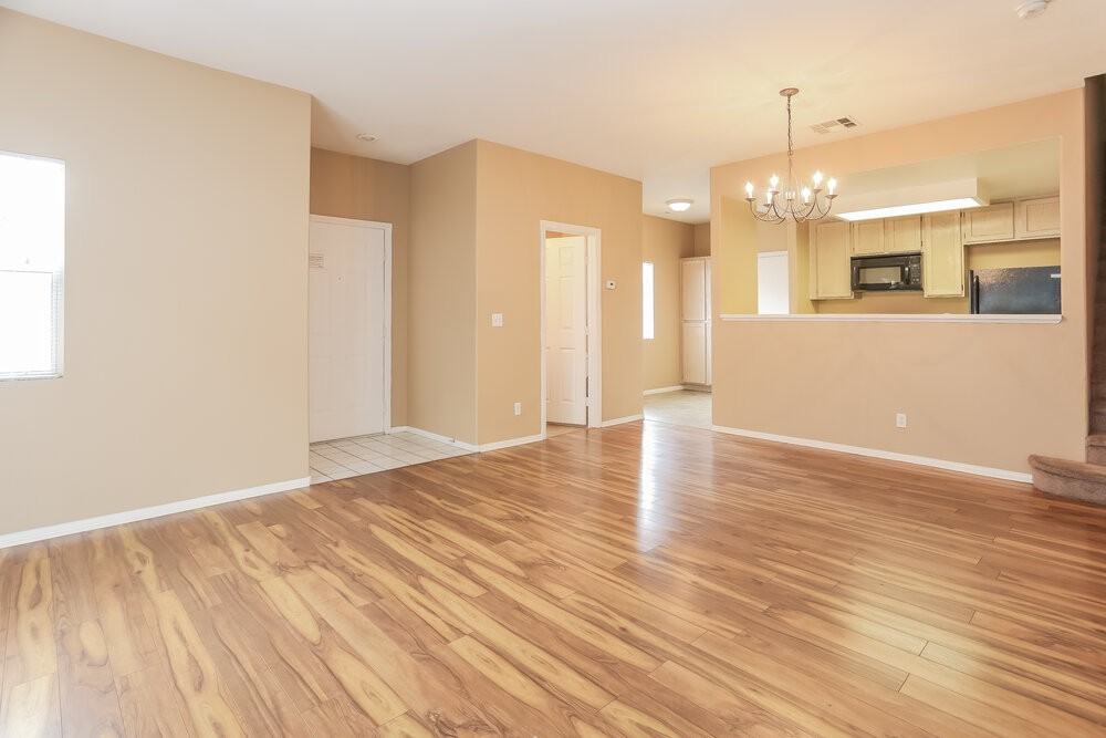 1449 Morro Creek St - Photo 5 of 17