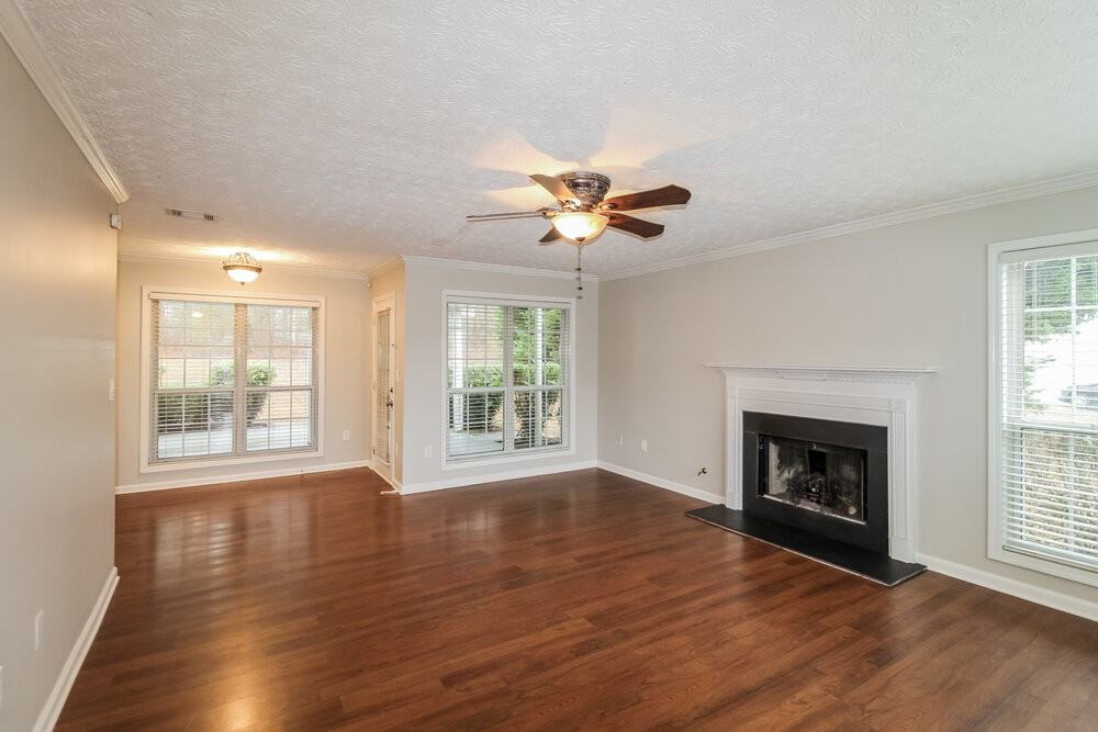 45 Leighs Grove Way - Photo 4 of 17