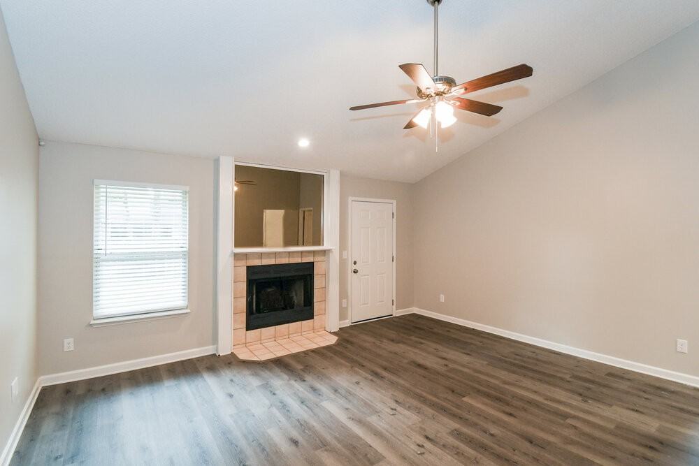 2030 Avila Way - Photo 3 of 16