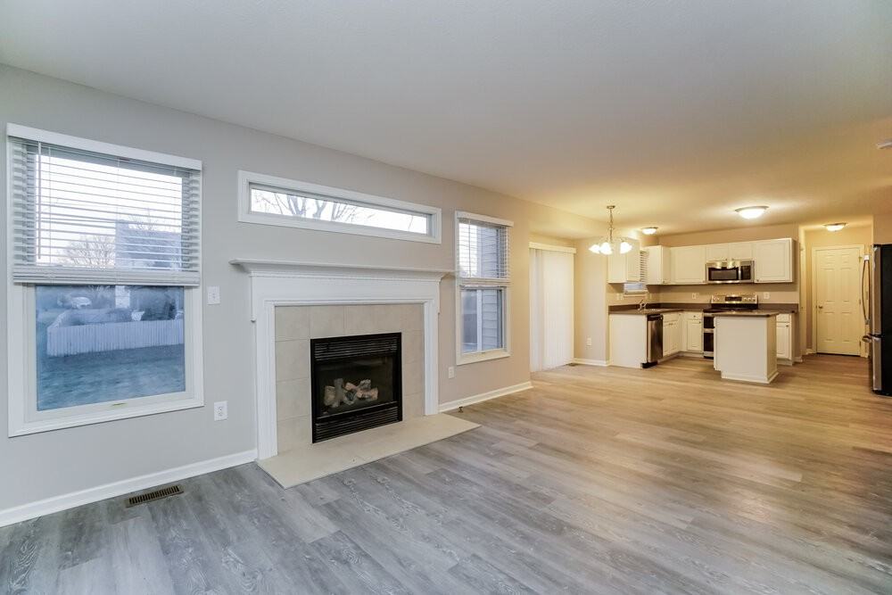 438 Wheatfield Dr - Photo 6 of 18