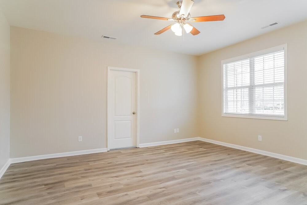 2533 Friendly Trl - Photo 5 of 16