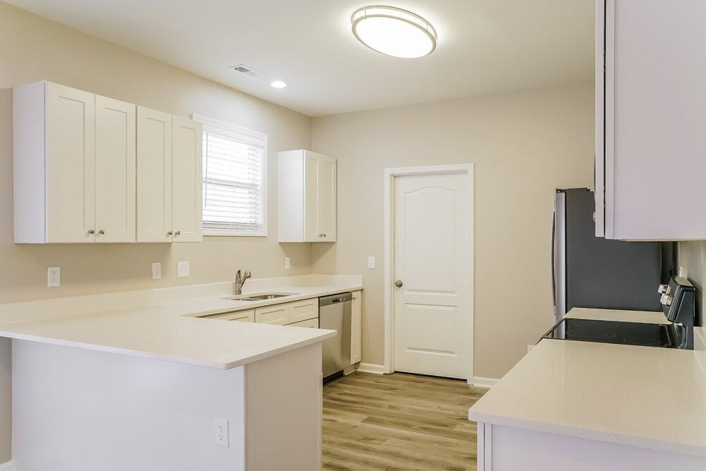 2533 Friendly Trl - Photo 7 of 16