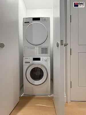 Wall St #2010 - Photo 4 of 4