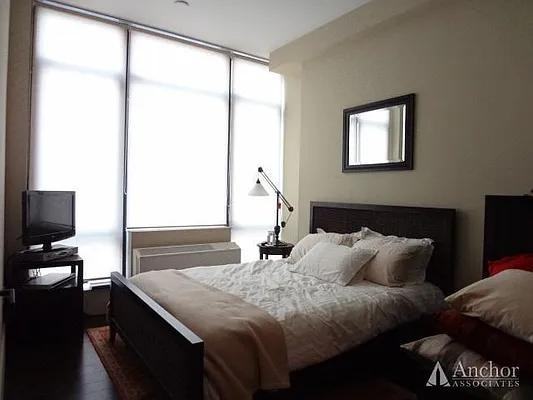 Broad St #21D - Photo 5 of 6