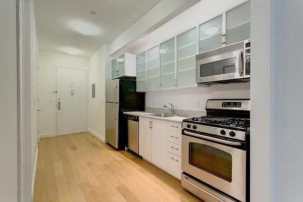 Wall St #21E - Photo 3 of 6