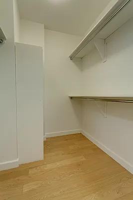 Wall St #21E - Photo 4 of 6