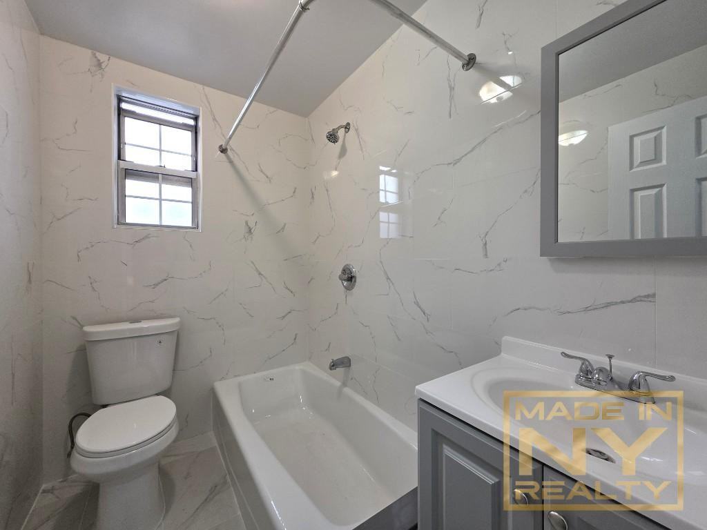 13816 77th Ave #6IC - Photo 5 of 7