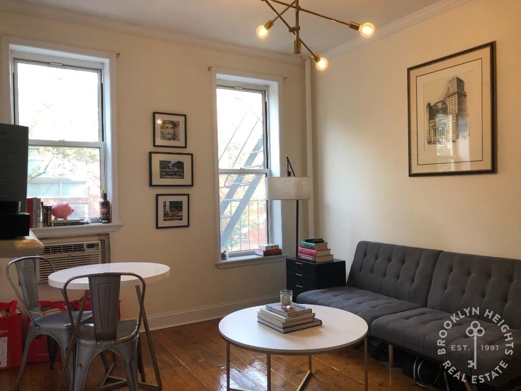 16 Dean St #2B - Photo 2 of 8