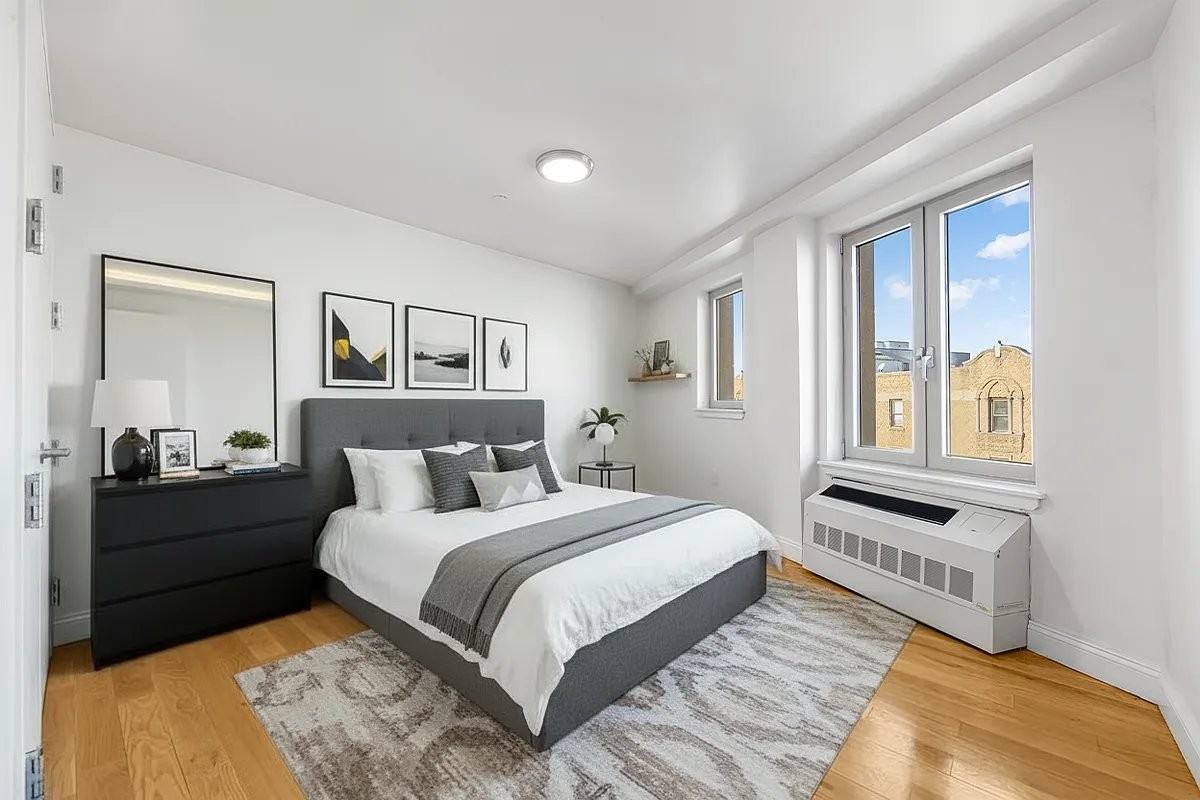 3030 Middletown Rd #6E - Photo 2 of 8