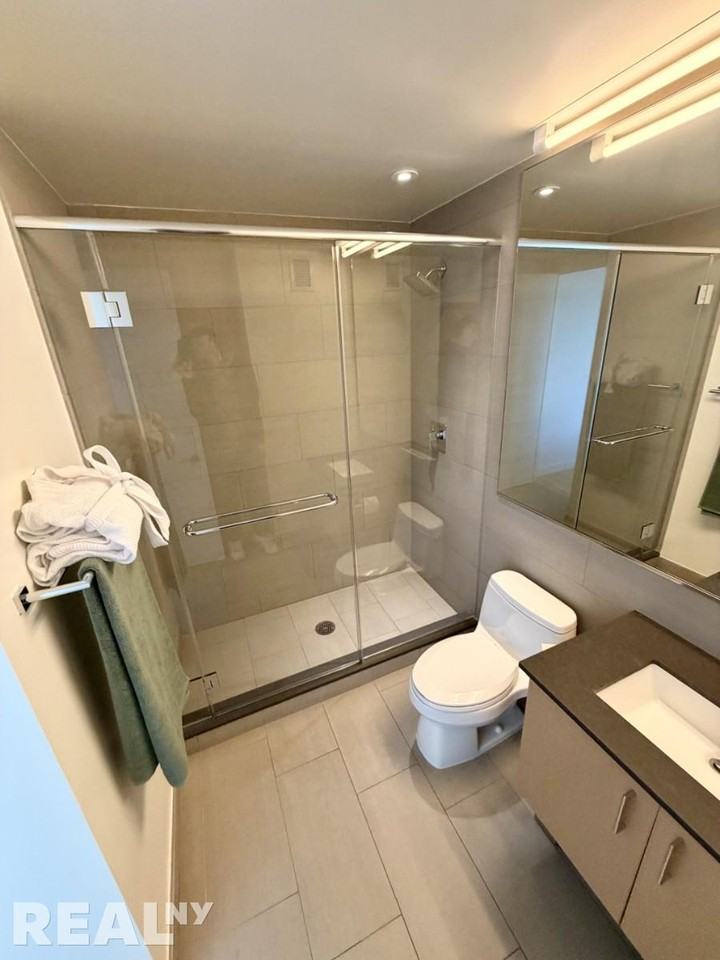 Spruce St #71C - Photo 5 of 8