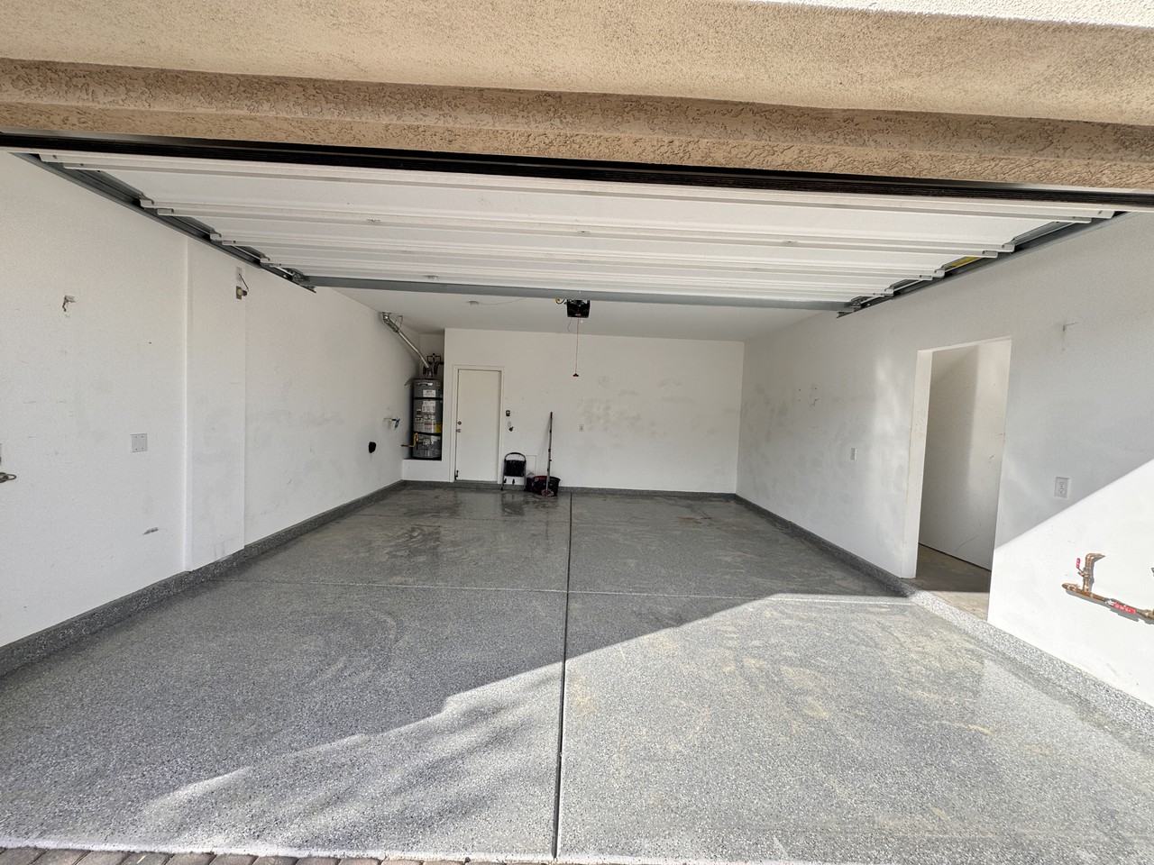 2711 Lindsey Springs St - Photo 2 of 41