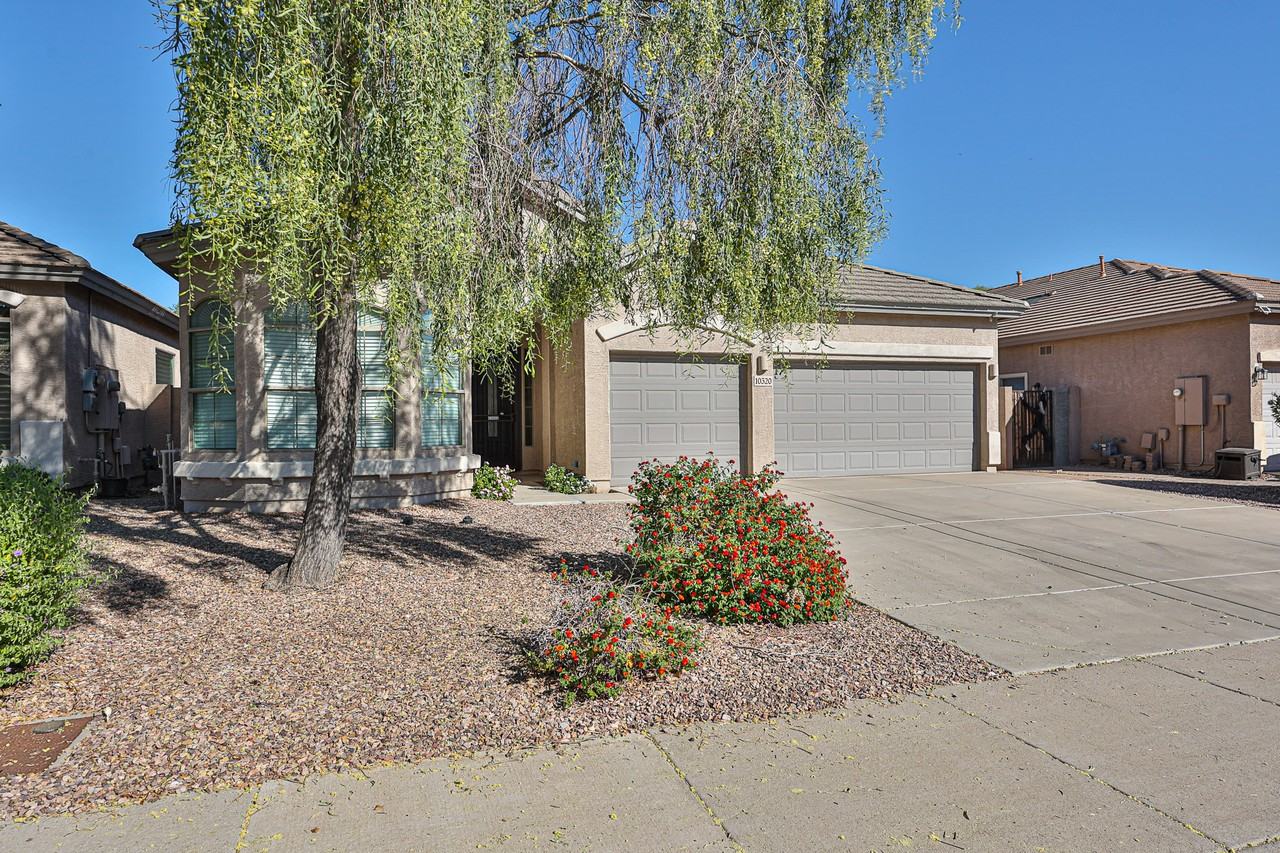 10320 W Cashman Dr - Photo 3 of 30