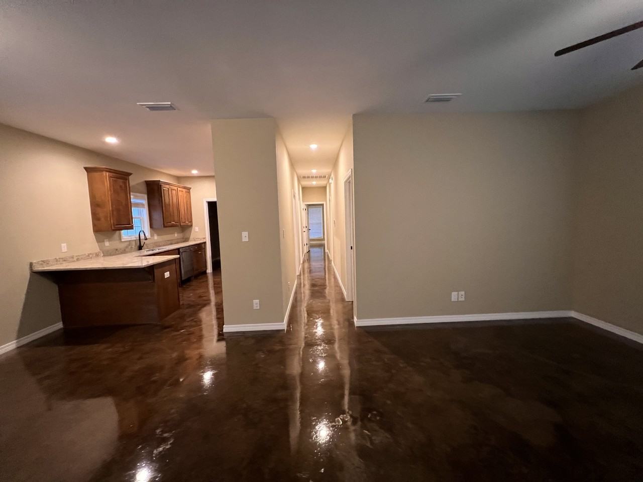 33048B Stables Dr - Photo 3 of 19