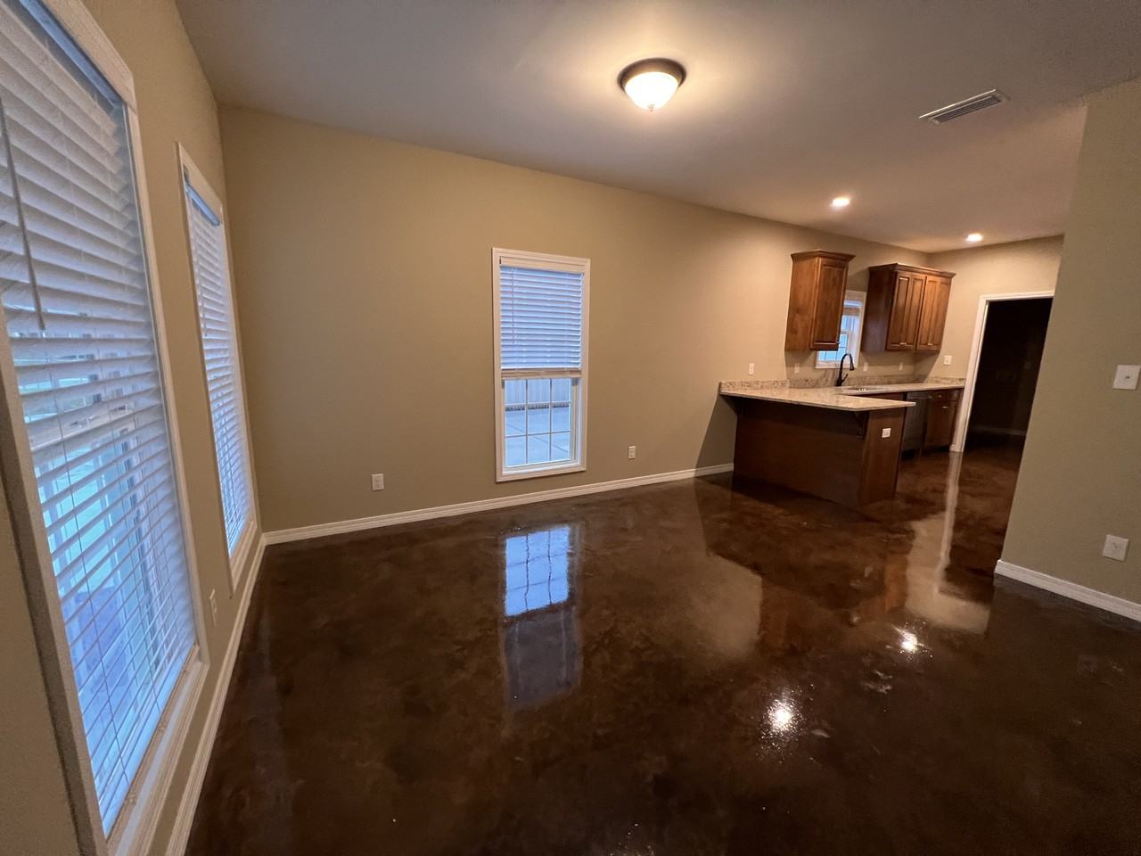 33048B Stables Dr - Photo 4 of 19