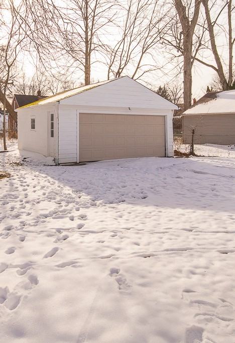 25650 Shoreview Ave - Photo 3 of 22