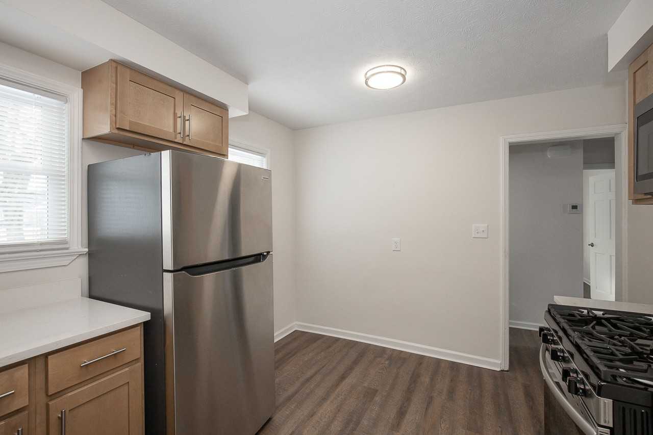 20540 Fuller Ave - Photo 6 of 24