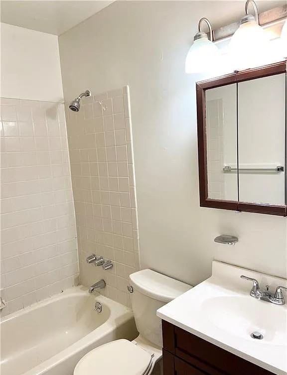 5 Lexington Hl #7 - Photo 7 of 13