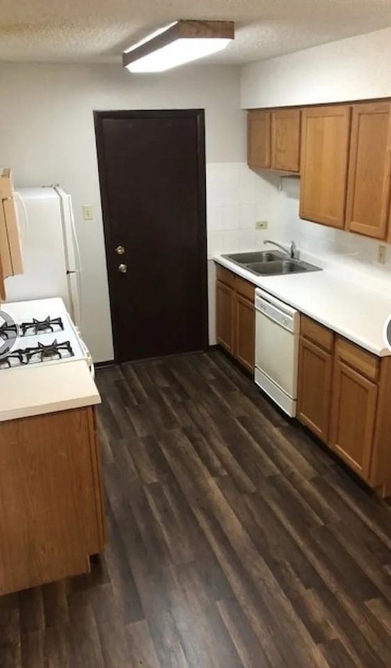 9860 W 153rd St #205 - Photo 3 of 18