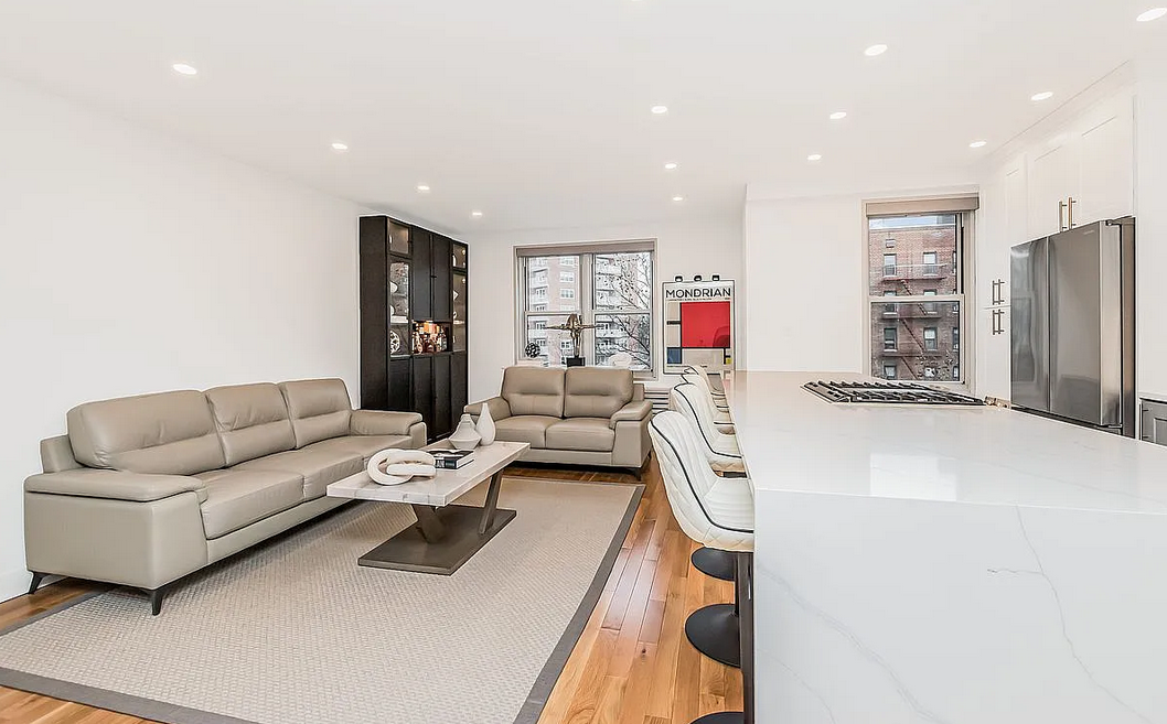 3901 Independence Ave - Photo 5 of 10