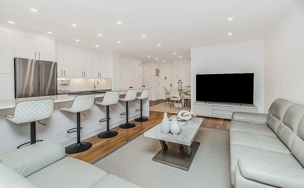 3901 Independence Ave - Photo 7 of 10