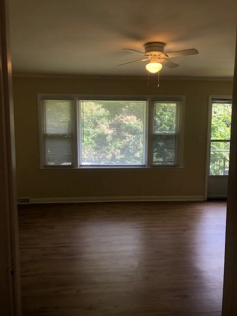 716 Brown Ave - Photo 4 of 9