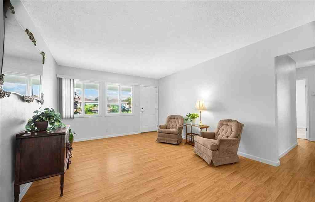 14721 Riata St - Photo 3 of 27