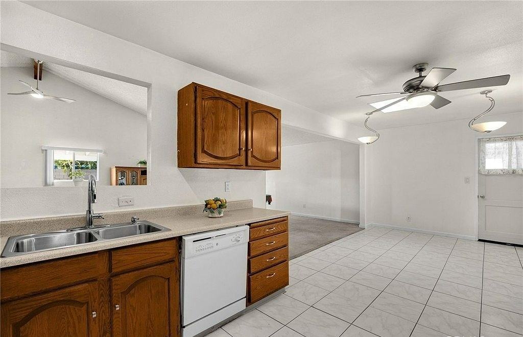 14721 Riata St - Photo 7 of 27