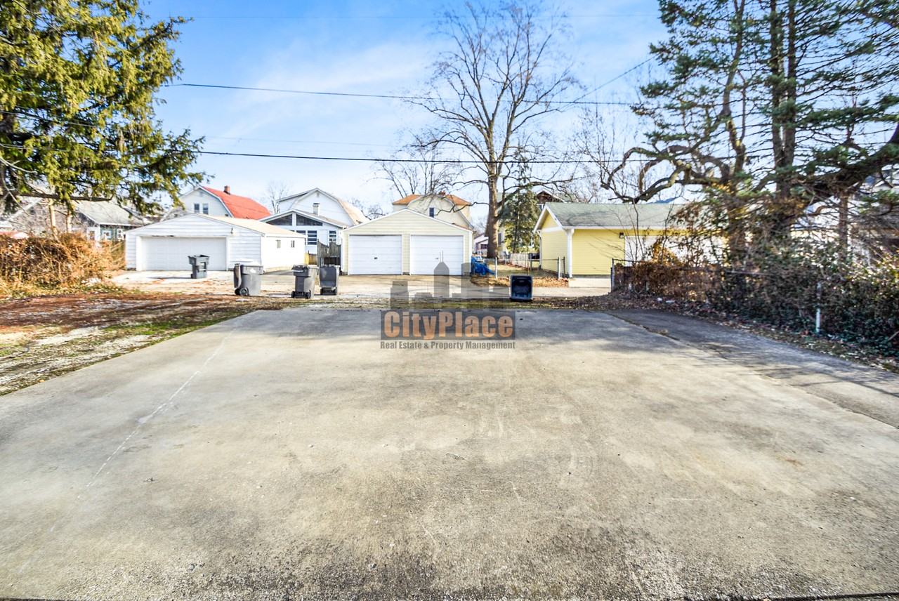 519 Wallace Ave - Photo 6 of 20