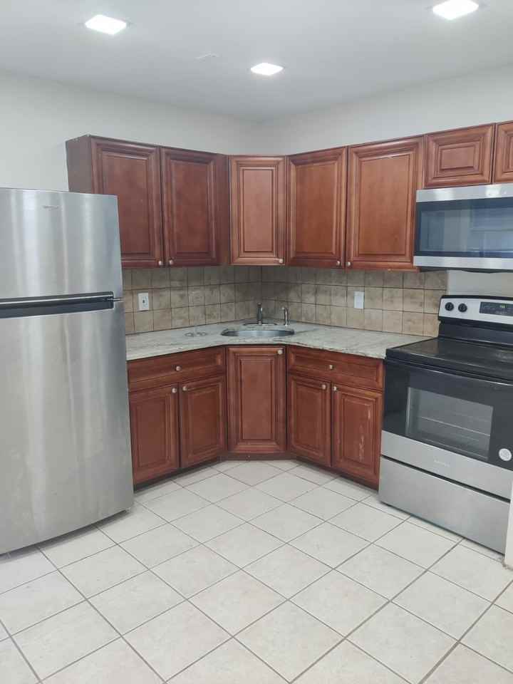 7104 N Broad St 1st Fl #1stFL - Photo 2 of 7