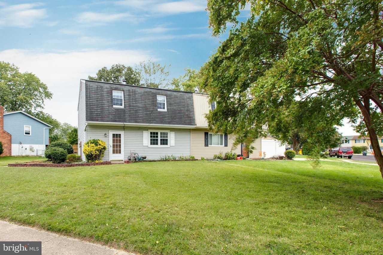 214 Scotts Manor Dr - Photo 2 of 29