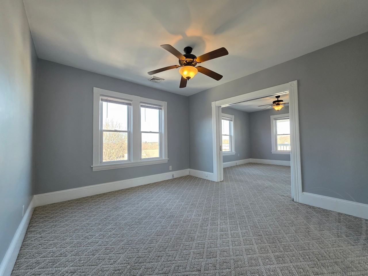 519 Manville Rd - Photo 5 of 11