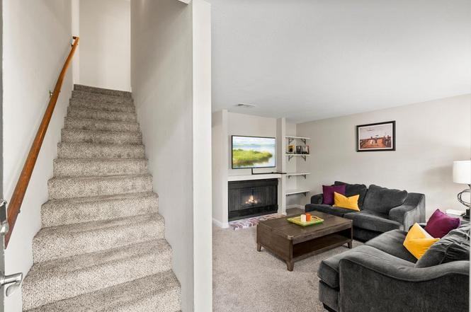 3570 Northwood Dr #B - Photo 2 of 15