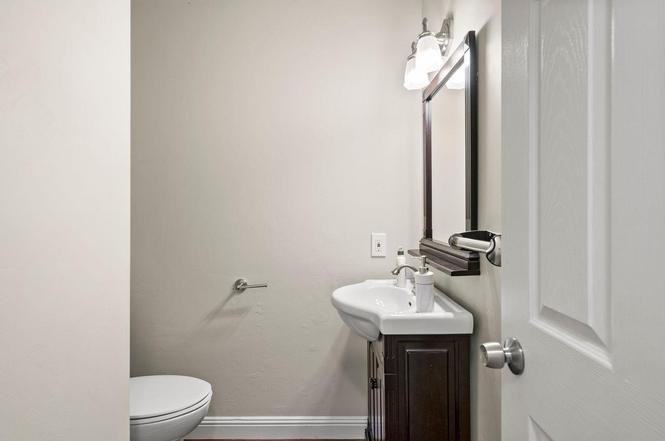 3570 Northwood Dr #B - Photo 6 of 15